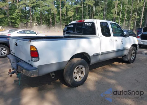 2000 Toyota Tundra Sr5 V8 z USA, uszkodzony, nr VIN 5TBRT3418YS086632